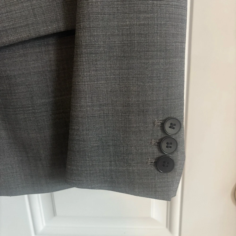❤️2/$15 or 3/$21❤️Talbots Women’s Charcoal Lightweight Blazer, Size 12 Petite